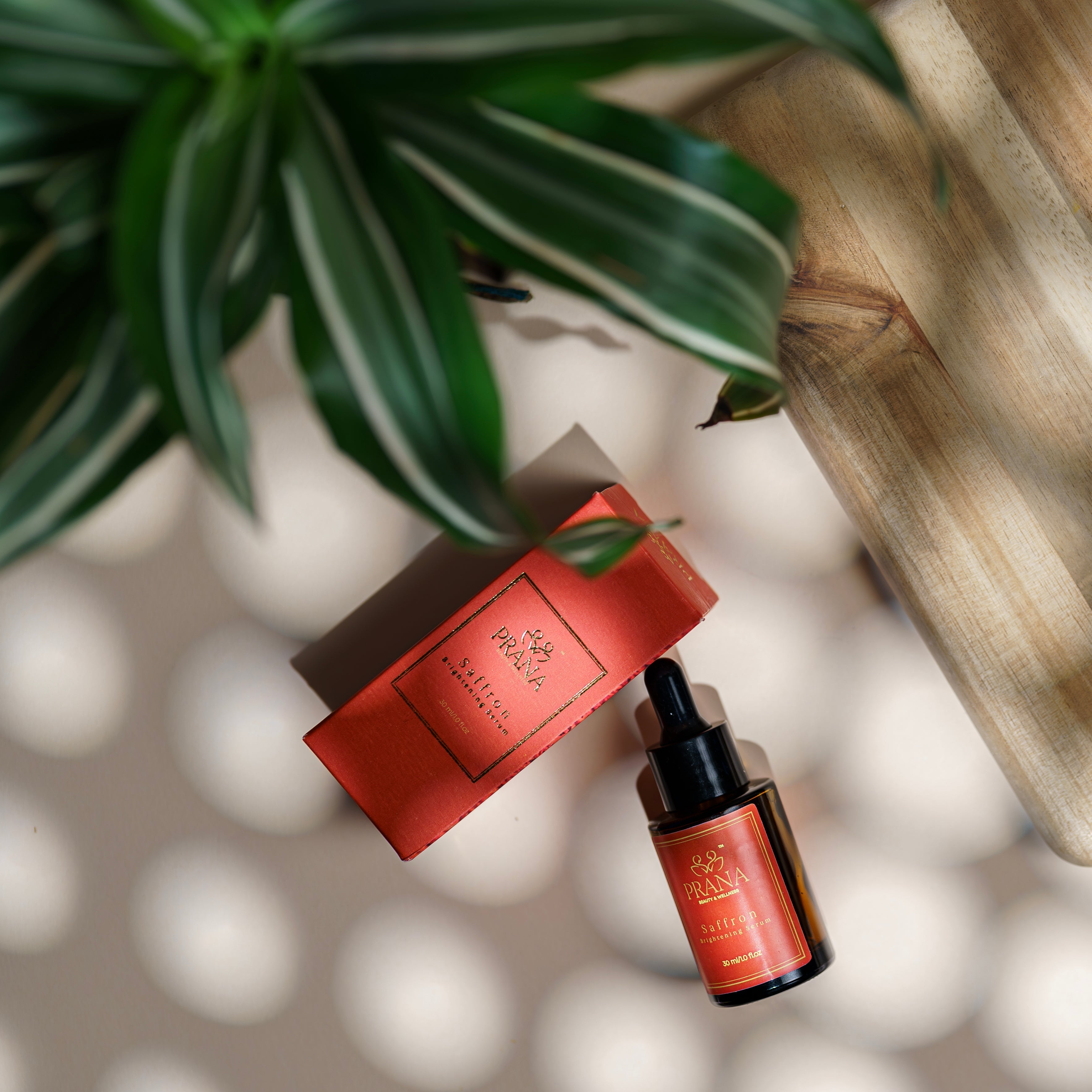 How to use saffron on face for brightening effect - PRANA Beauty & Wellness